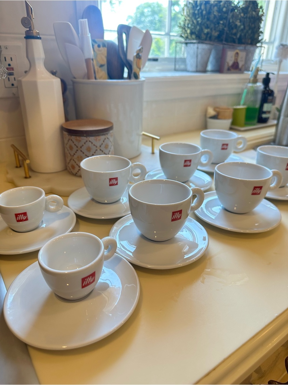 ILLY Classic White Porcelain Espresso and Cappuccino Cups Bundle - Picture 4 of 8
